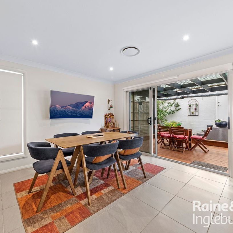 3 Morley Place, Glenfield, NSW 2167 - Photo 1