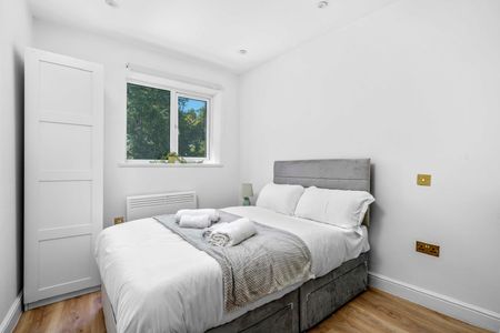 Tolcarne Drive, Pinner - Photo 5
