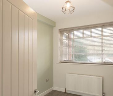 3 bedroom apartment to rent - Photo 4