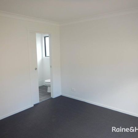3 BEDROOM TOWNHOUSE - Photo 3
