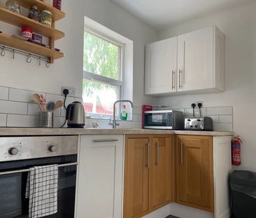 4 bedroom house - Photo 4