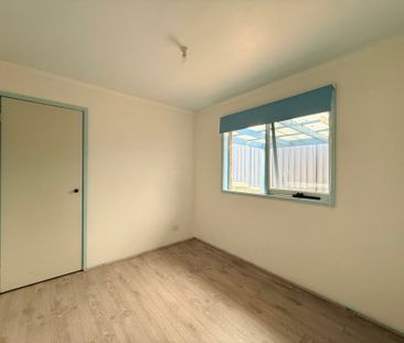 9 Meredith Court, Hampton Park VIC - Photo 6