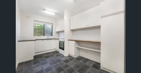Ultimate Inner-City Living - Photo 3