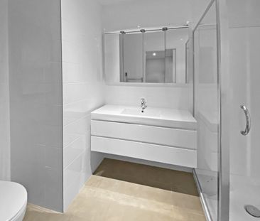 Oustanding three bedrooms with two bathrooms - Photo 6