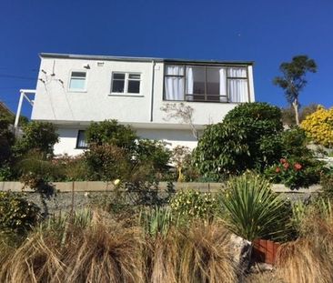 Sunny, Warm, 1 B/R S/C Flat in KEW -great views!! - Photo 1