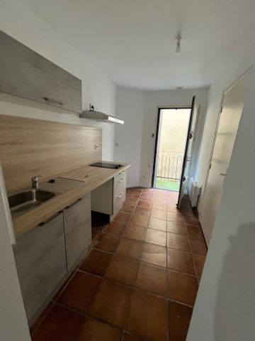 Location Appartement 1 pièce 33m² NARBONNE 11100 - Photo 2