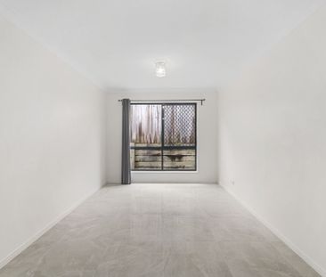 Stunning and Spacious 5-Bedroom Family Home with Exceptional Entert... - Photo 2