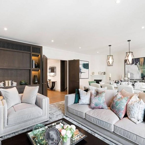 3 bedroom flat to rent - Photo 1