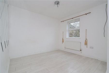 4 bedroom terraced house to rent - Photo 4