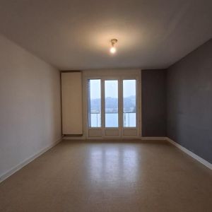 Location Appartement à BOURGOIN JALLIEU - Photo 1