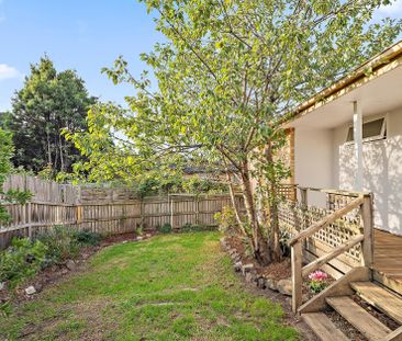 105 Pembroke Road, Mooroolbark - Photo 2