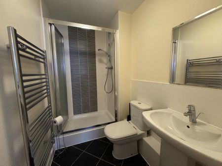 2 bedroom flat to rent - Photo 4