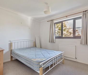 3 bedroom semi-detached house to rent - Photo 6