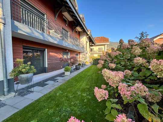 A louer: Grand appartement de standing avec terrasses et jardin - Foto 1