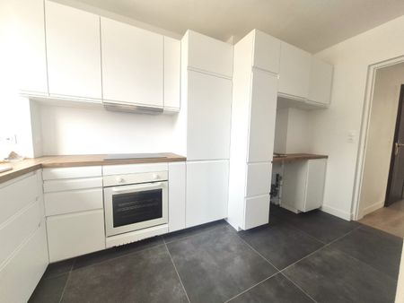 Location Appartement 3 pièces 80m² TOURCOING 59200 - Photo 3