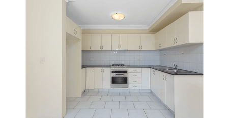 2 bedroom with 1 bathroom - Photo 3