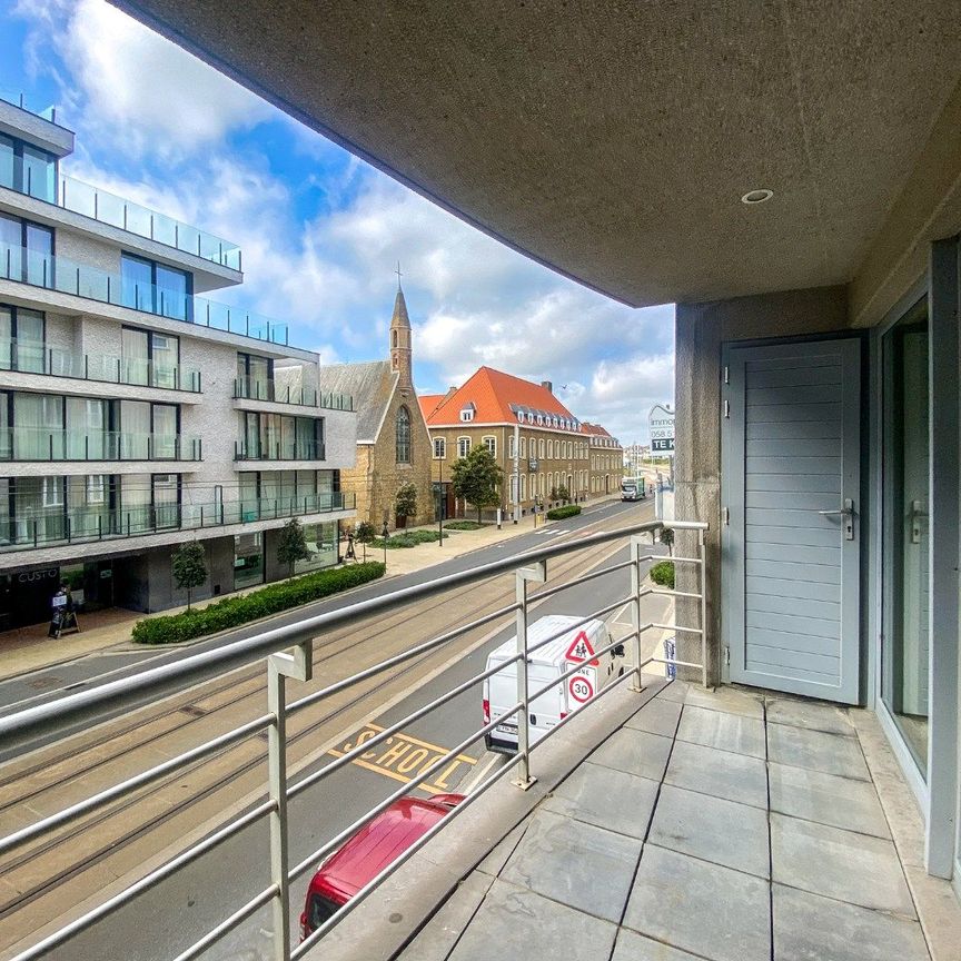 Goed gelegen 2-slaapkamerappartement te Oostduinkerke-Bad vlakbij de winkelstraat en het strand. - Photo 1