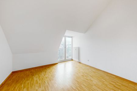 Maisonette apartment with roof terrace - Photo 3