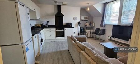 2 bedroom penthouse to rent - Photo 5