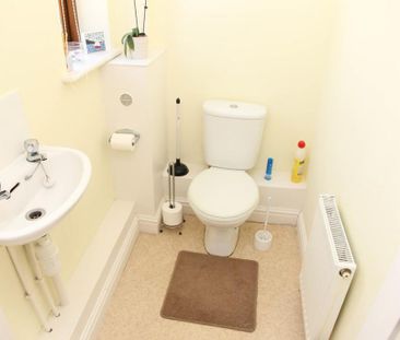 2 bedroom terraced house to rent - Photo 6