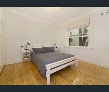 Peaceful and central location - Photo 3