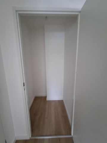 Location Appartement 4 pièces 79m² MONT ST AIGNAN 76130 - Photo 5
