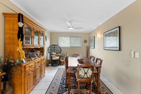 Single Level within walking distance of the CBD! - Photo 2