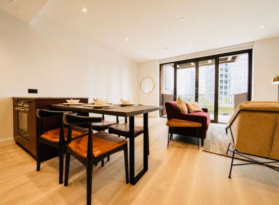1 Bed Flat, Embassy Garden, SW11 - Photo 1
