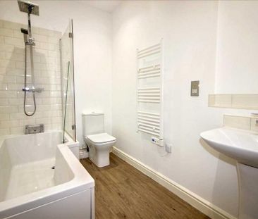 2 bedroom flat to rent - Photo 5