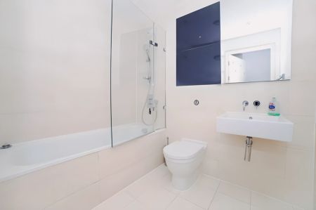 1 Bedroom 1 Bathroom - Photo 5