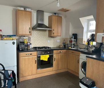 2 bedroom apartment to rent - Photo 3