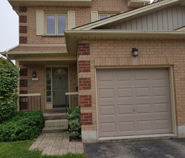 302 College Ave W, Guelph - Photo 1