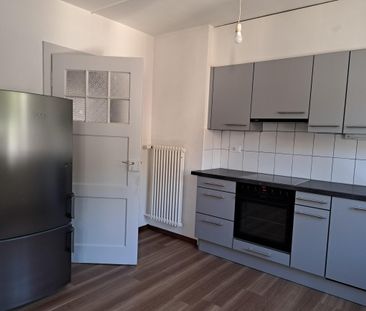 APPARTEMENT DE 3 PIECES AU 2EME ETAGE AVEC BALCON - Photo 3