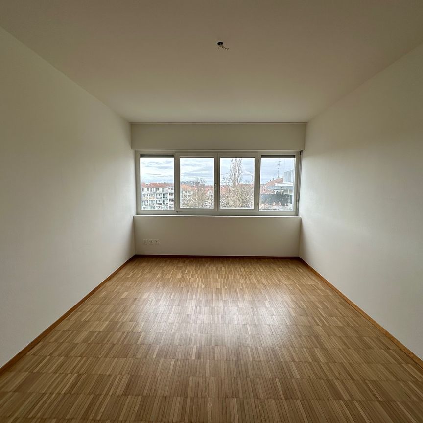 2.5-Zimmer-Maisonette-Wohnung mit 45m2 Dachterrasse - Photo 1