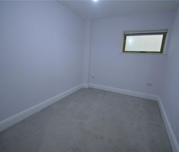 3 bedroom apartment to rent - Photo 2