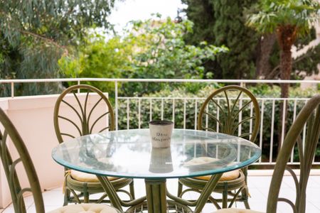 TOULON HYERES CENTRE VILLE T3 TERRASSE GARAGE BAIL ETUDIANT - Photo 3