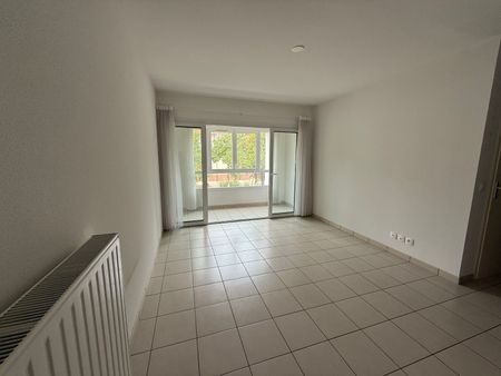 Location Appartement 2 Pièces 45 m² - Photo 2