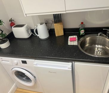 1 Bed Flat, Bathfield, EH6 - Photo 2