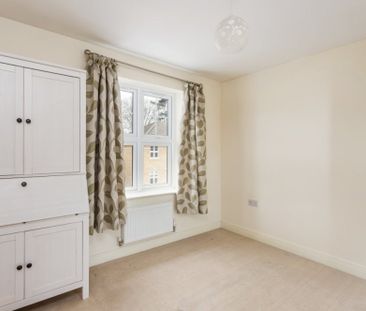 4 bedroom terraced house to rent - Photo 5