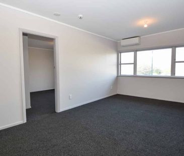 Central 2 Bedroom Apartment - Photo 1