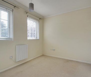 Old Farm, Pitstone - Photo 5