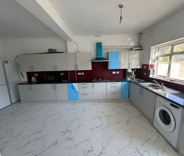 Room in a Shared House, Goodmayes Avenue, IG3 - Photo 1