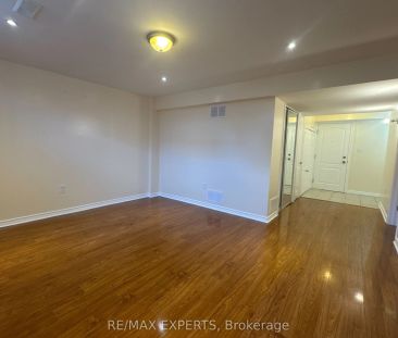 5 Cadillac Crescent #(Basement) - Photo 1