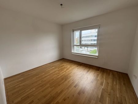 3 Zimmerwohnung mit großer Loggia - unbefristeter Mietvertrag - Photo 3