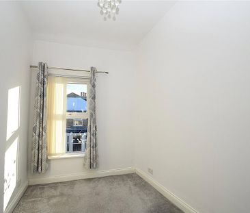 4 bedroom terraced house to rent - Photo 4