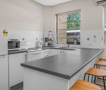 Cozy & Convenient - Photo 6