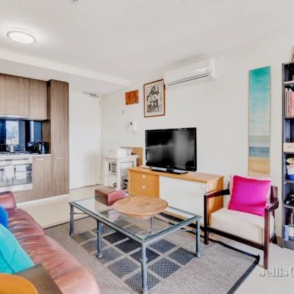 2 Bed, 1 Bath - Photo 1