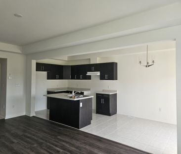 For Lease - 29 Whelan Court, Thorold, Ontario - Photo 5