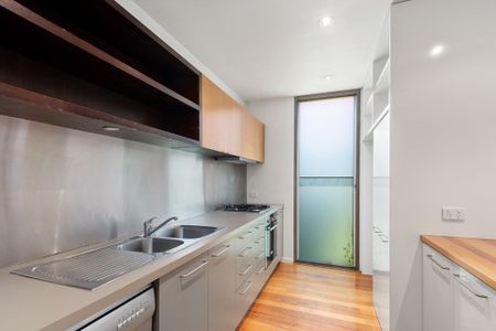 88 Broadway , Elwood. - Photo 3