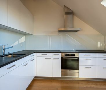 Exklusive 2 Zimmer-Dachwohnung mit Ambiente zu vermieten - Photo 4